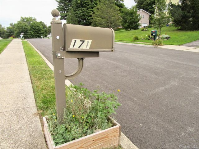 171 Barnes Road, Washingtonville, NY 10992
