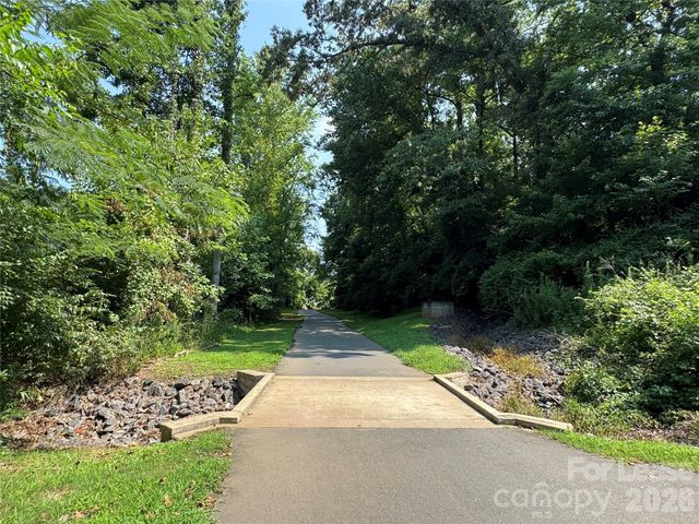 6523 Clavell Lane L, Charlotte, NC 28210