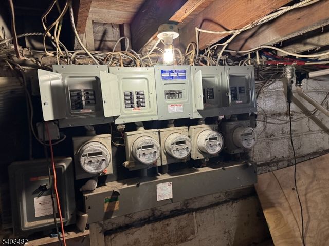 73 Hamilton St 4, East Orange City, NJ 07017