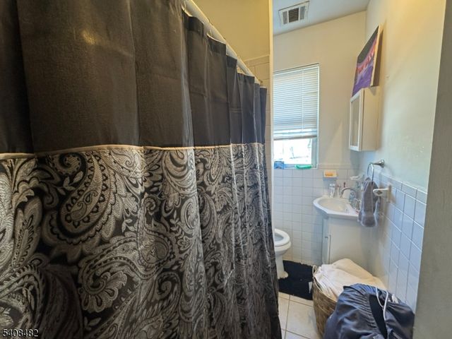 73 Hamilton St 4, East Orange City, NJ 07017