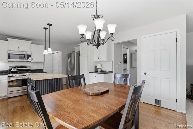 11163 Sand Crane Way, South Lyon, MI 48178