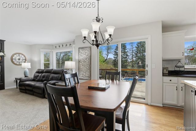 11163 Sand Crane Way, South Lyon, MI 48178