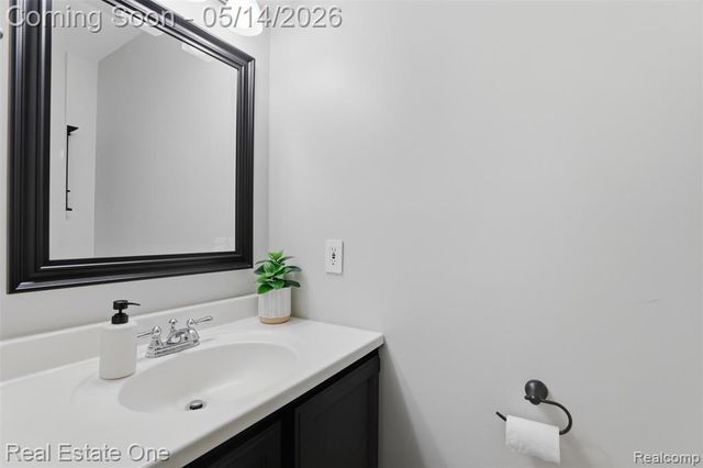 11163 Sand Crane Way, South Lyon, MI 48178
