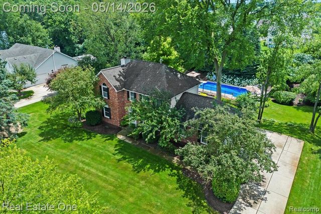 11163 Sand Crane Way, South Lyon, MI 48178