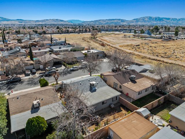 3111 E Avenue Q13, Palmdale, CA 93550