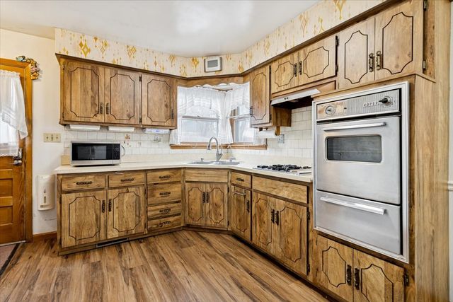 1617 N Hickory Street, Crest Hill, IL 60403