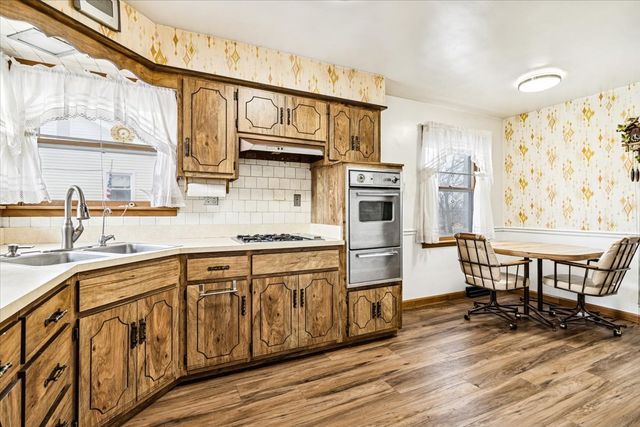 1617 N Hickory Street, Crest Hill, IL 60403