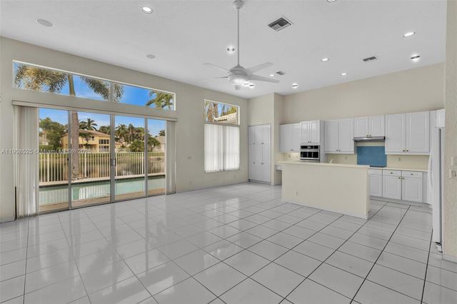 18579 Harbor Light Way, Boca Raton, FL 33498