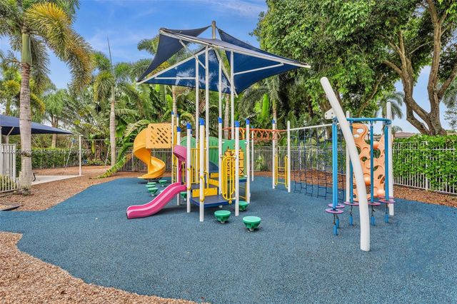 18579 Harbor Light Way, Boca Raton, FL 33498