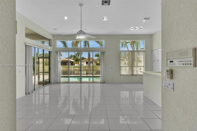 18579 Harbor Light Way, Boca Raton, FL 33498