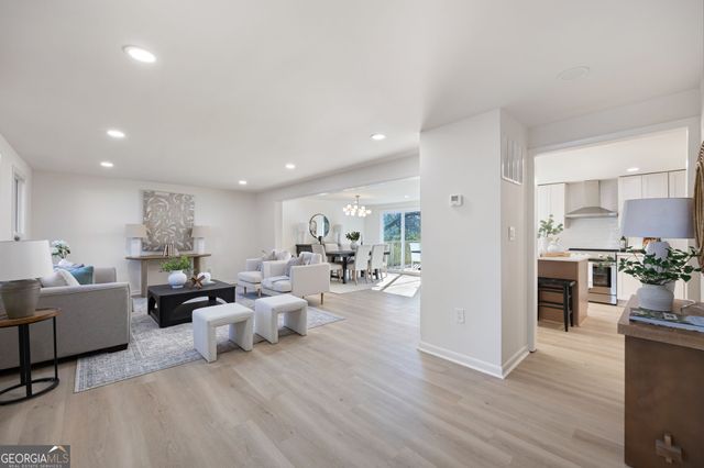 150 N POND Court, Roswell, GA 30076