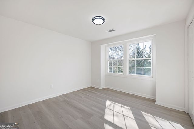 150 N POND Court, Roswell, GA 30076