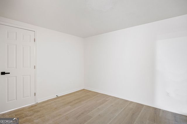 150 N POND Court, Roswell, GA 30076