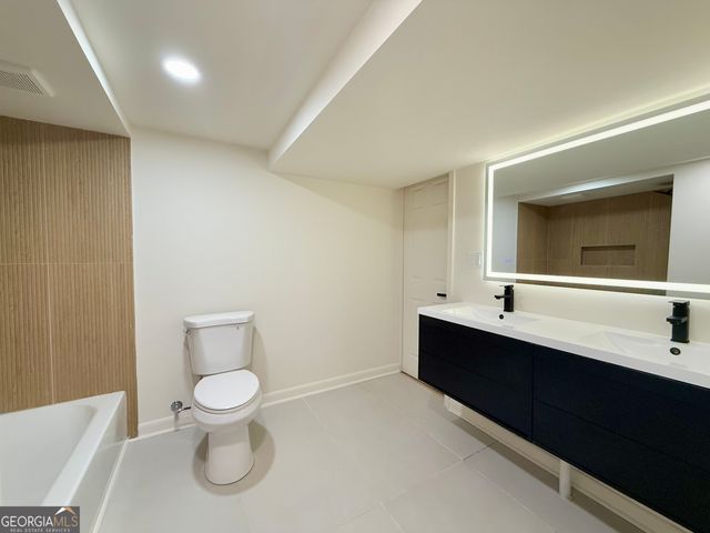 150 N POND Court, Roswell, GA 30076