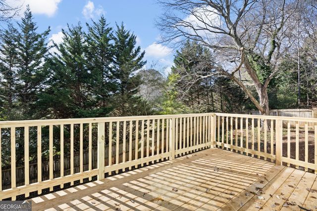 150 N POND Court, Roswell, GA 30076