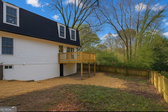 150 N POND Court, Roswell, GA 30076