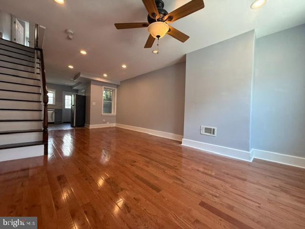 1644 S RINGGOLD ST, Philadelphia, PA 19145 — photo 3