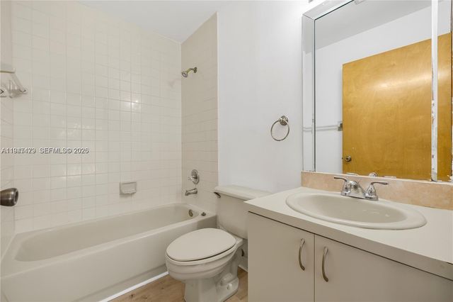 13723 SW 160th Ter, Miami, FL 33177