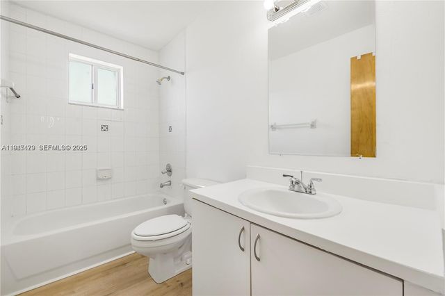 13723 SW 160th Ter, Miami, FL 33177