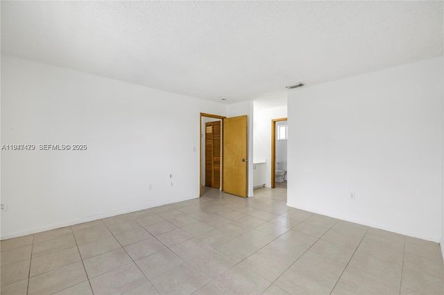 13723 SW 160th Ter, Miami, FL 33177