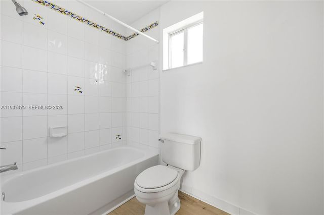 13723 SW 160th Ter, Miami, FL 33177