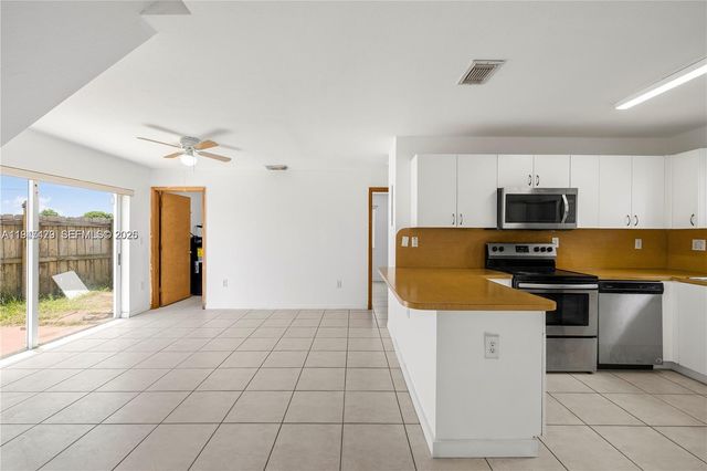 13723 SW 160th Ter, Miami, FL 33177