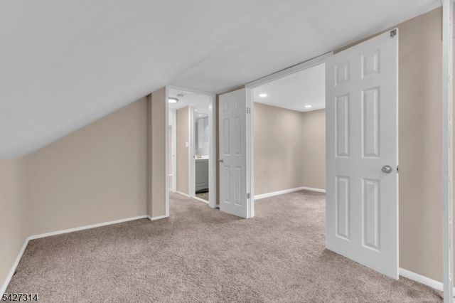 58 Locust Dr, Kenilworth Boro, NJ 07033