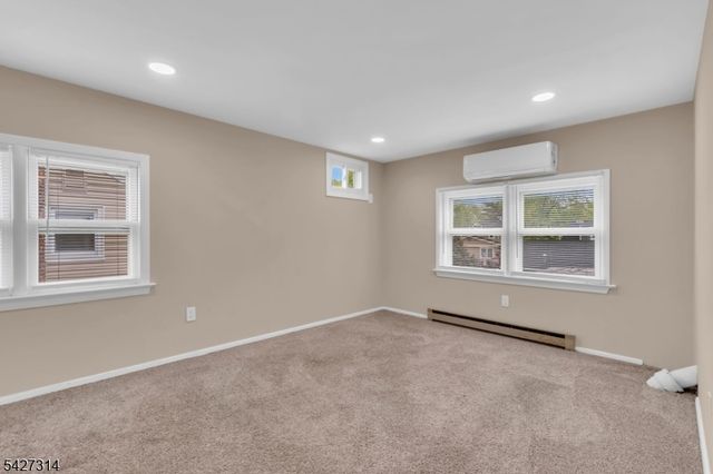 58 Locust Dr, Kenilworth Boro, NJ 07033