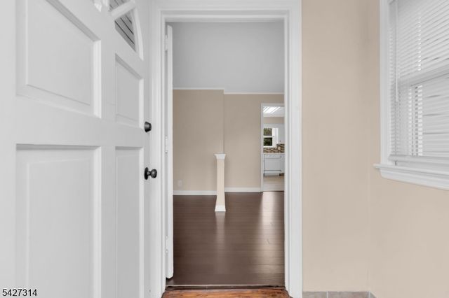 58 Locust Dr, Kenilworth Boro, NJ 07033