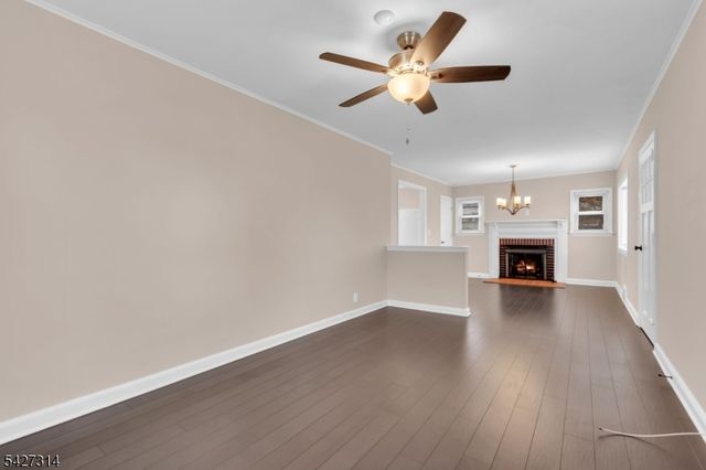 58 Locust Dr, Kenilworth Boro, NJ 07033