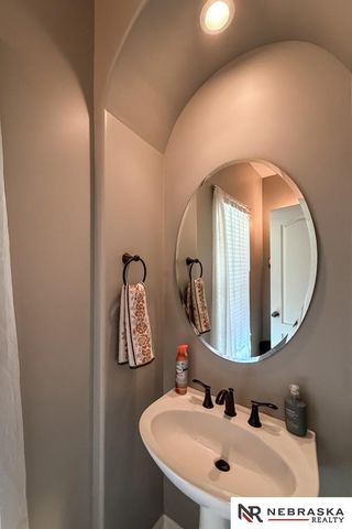 9508 S 28th Avenue, Bellevue, NE 68147