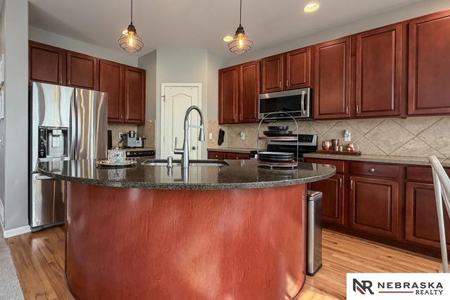 9508 S 28th Avenue, Bellevue, NE 68147