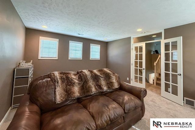 9508 S 28th Avenue, Bellevue, NE 68147
