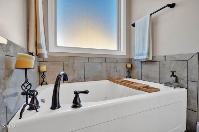 217 Laurel Canyon, Johnson City, TN 37615