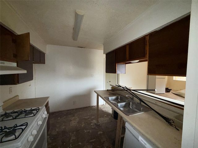 2404 Bucks RUN A&B, Austin, TX 78744