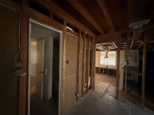 2404 Bucks RUN A&B, Austin, TX 78744