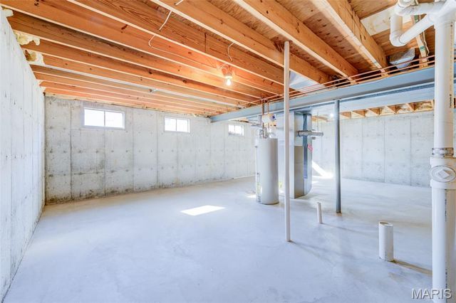 310 Harper Court, St Peters, MO 63376