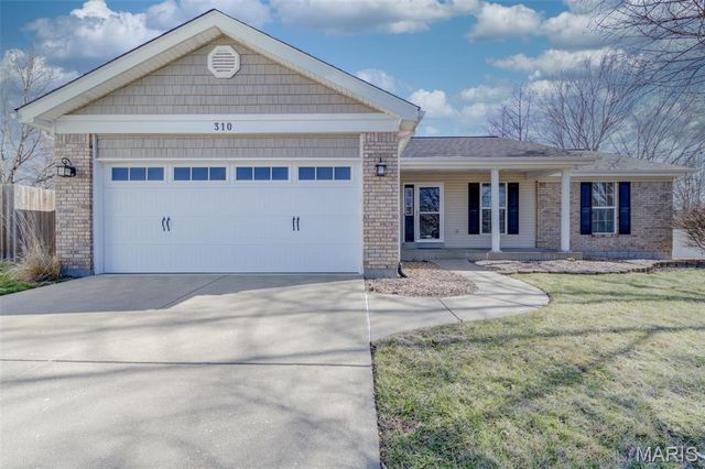 310 Harper Court, St Peters, MO 63376