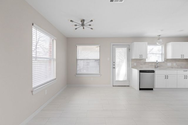 11116 Jim Thorpe LN, Austin, TX 78748