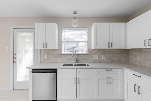 11116 Jim Thorpe LN, Austin, TX 78748