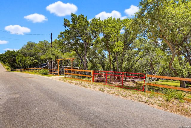568 28th ST W, Lakehills, TX 78063