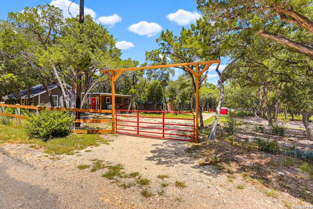 568 28th ST W, Lakehills, TX 78063