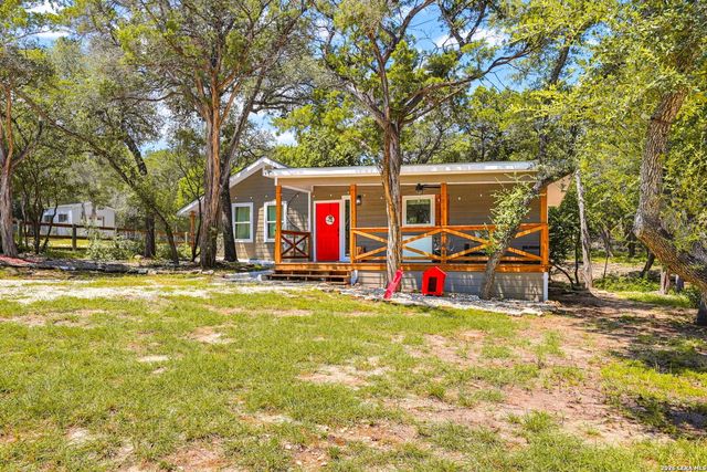 568 28th ST W, Lakehills, TX 78063