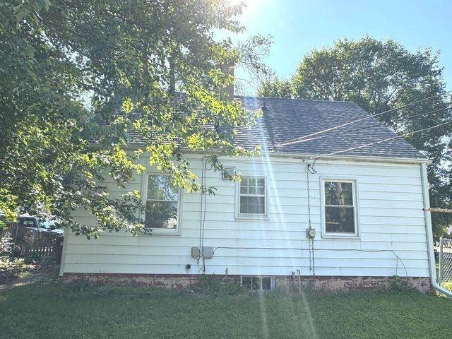 822 N 12th Street, Rochelle, IL 61068