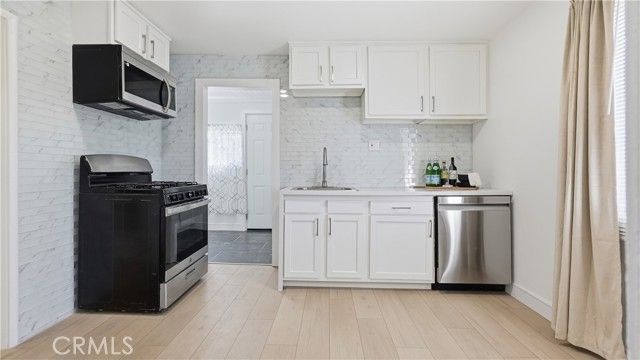 215 N Mcclay, Santa Ana, CA 92701