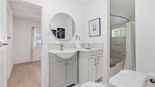 215 N Mcclay, Santa Ana, CA 92701