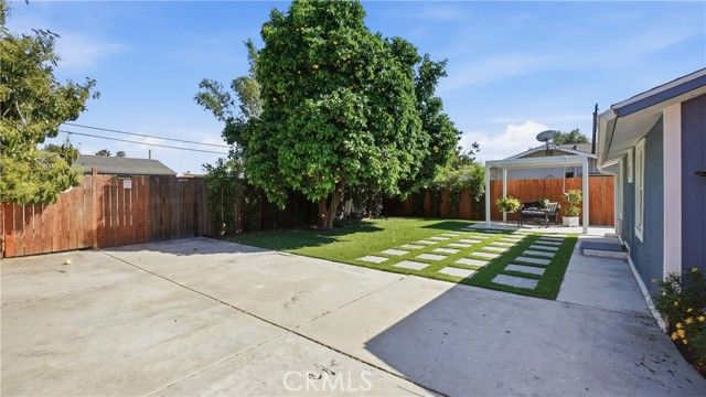 215 N Mcclay, Santa Ana, CA 92701