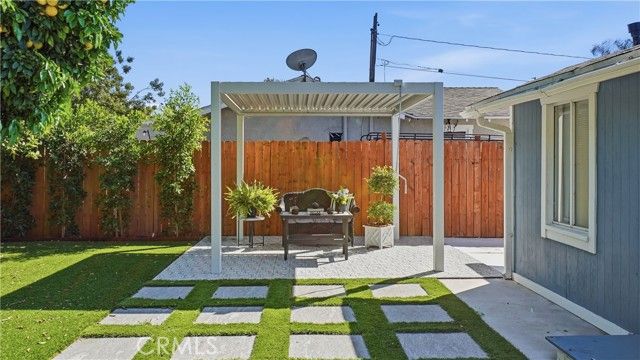 215 N Mcclay, Santa Ana, CA 92701