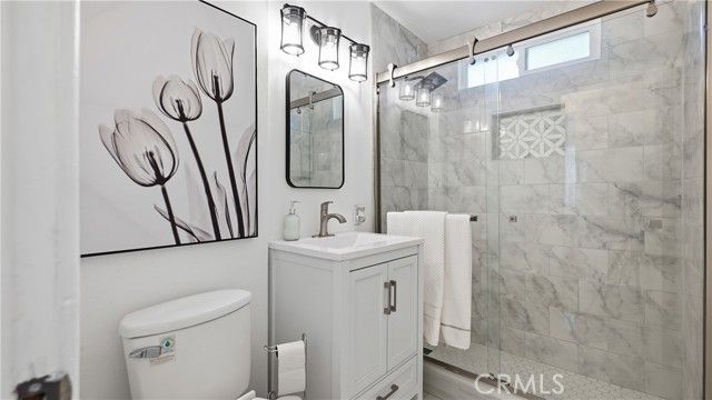 215 N Mcclay, Santa Ana, CA 92701