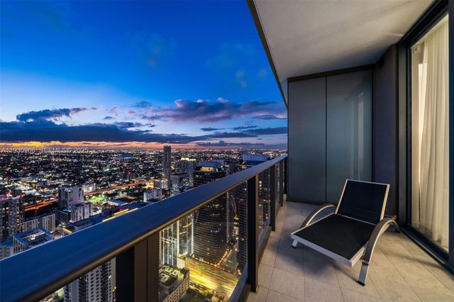 1000 Brickell Plz PH5904, Miami, FL 33131